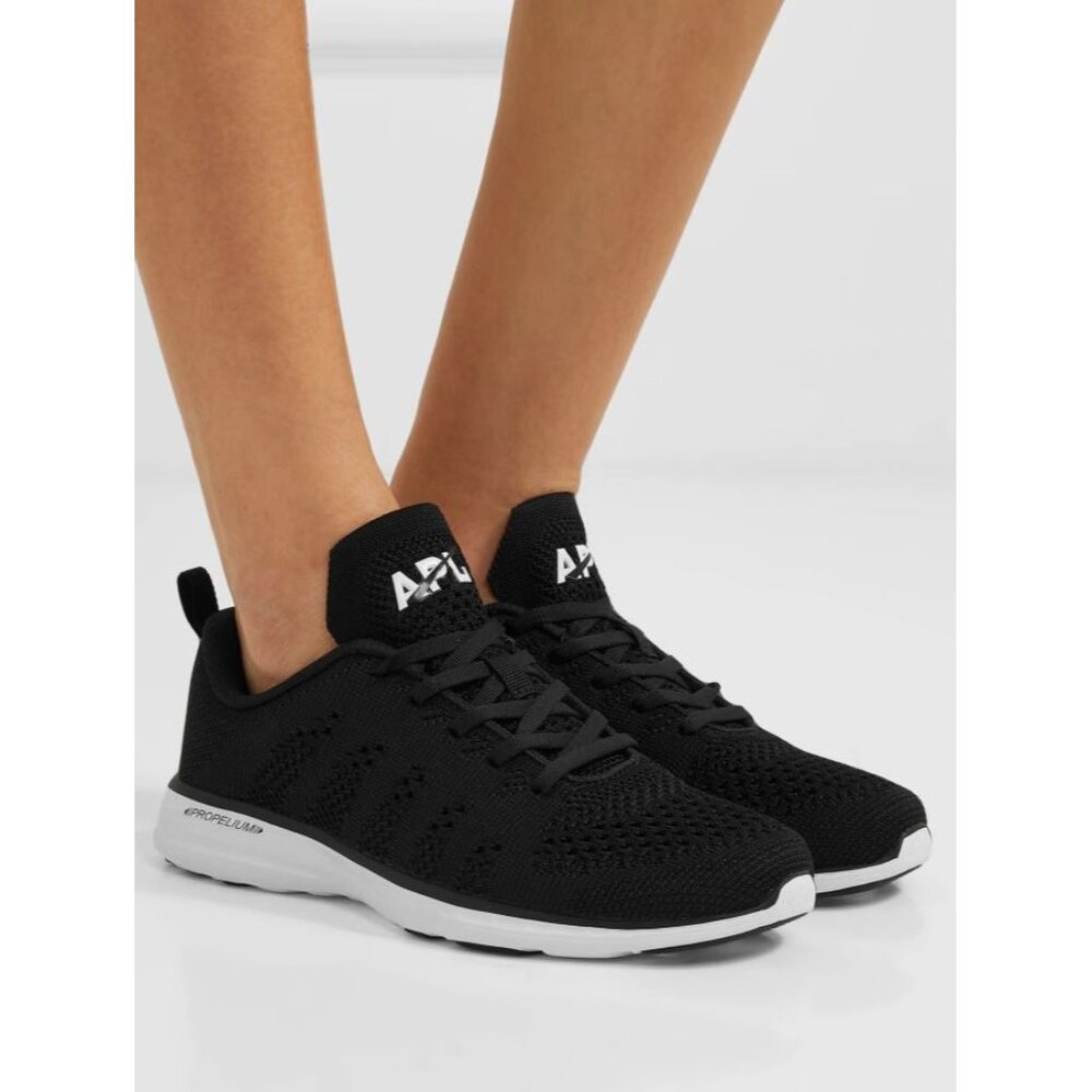 NWB APL TechLoom Pro Sneakers Black White Gum W 6.5 (Y 5)
